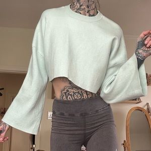 Zara Mint Green Wide Bell Sleeve Cropped Knit Sweater S